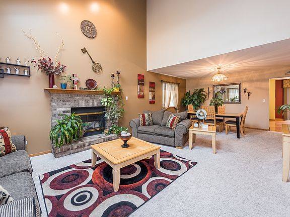 4th image of 1924 Sunshine Ct