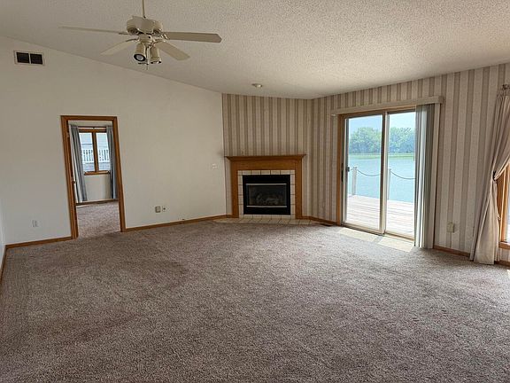 3rd image of 29 Shoreline Dr