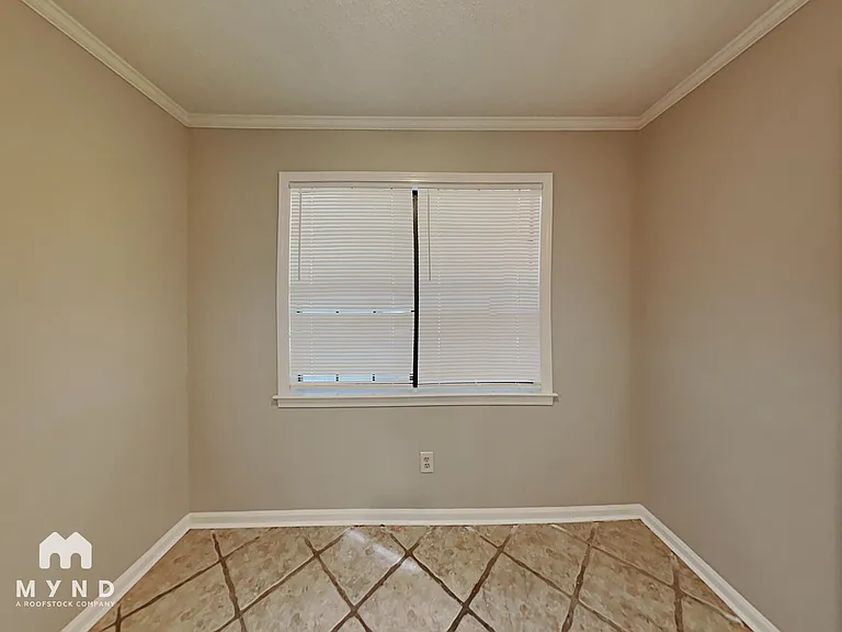 464 Windridge Point — Photo 9