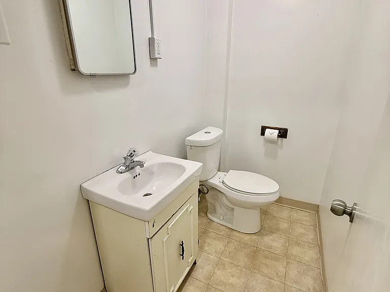 635 3rd Ave #1 — Photo 7