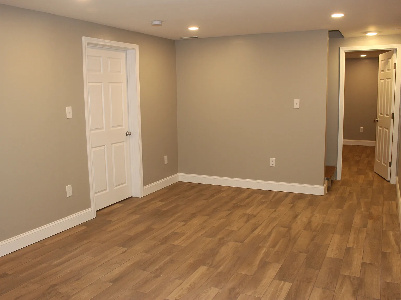 246 Hill-N-Dale - 1 — Photo 3