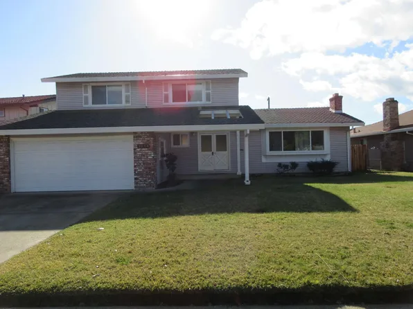7044 Cromwell Way, Sacramento, CA 95822