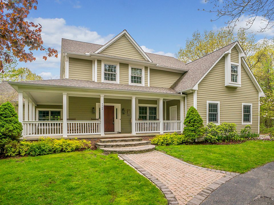 5 ACRE PARADISE IN CLARKSTON