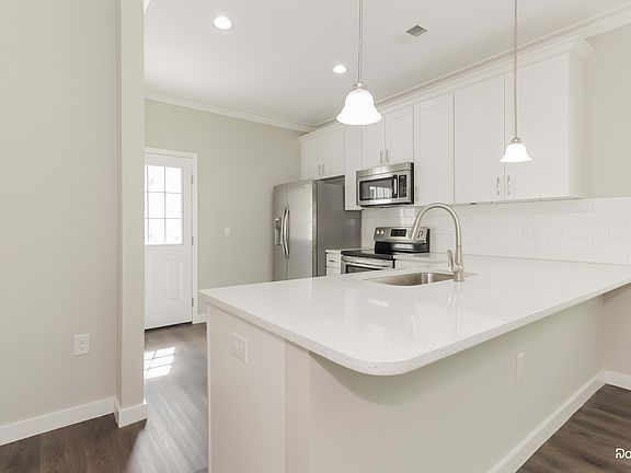5th image of 5417 Skycrest Dr