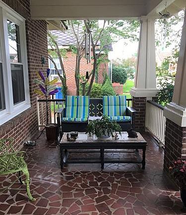 3rd image of 414 Morgan Ave