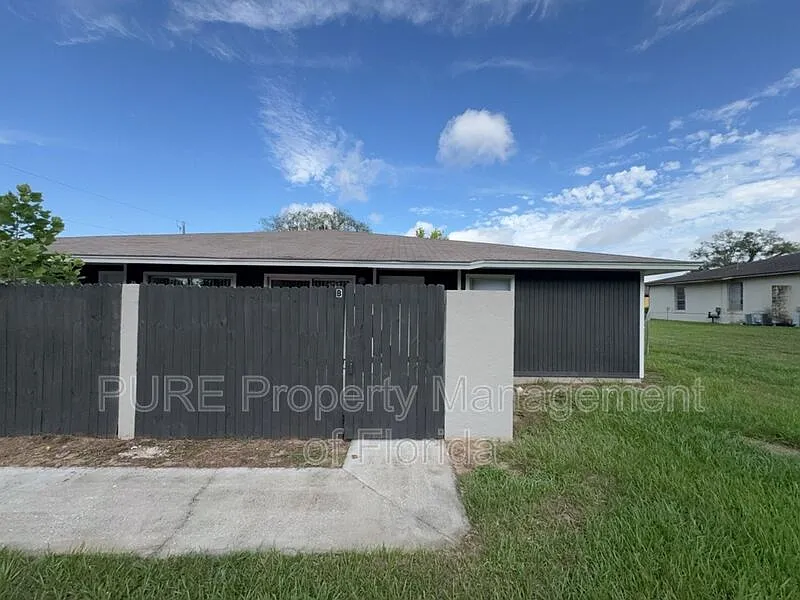 5485 SE 30th Pl #B