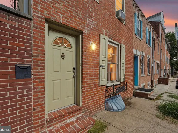 229 Manton St, Philadelphia, PA 19147