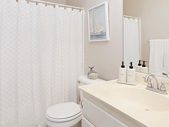 5th image of 1309 W Mission Blvd Unit 9