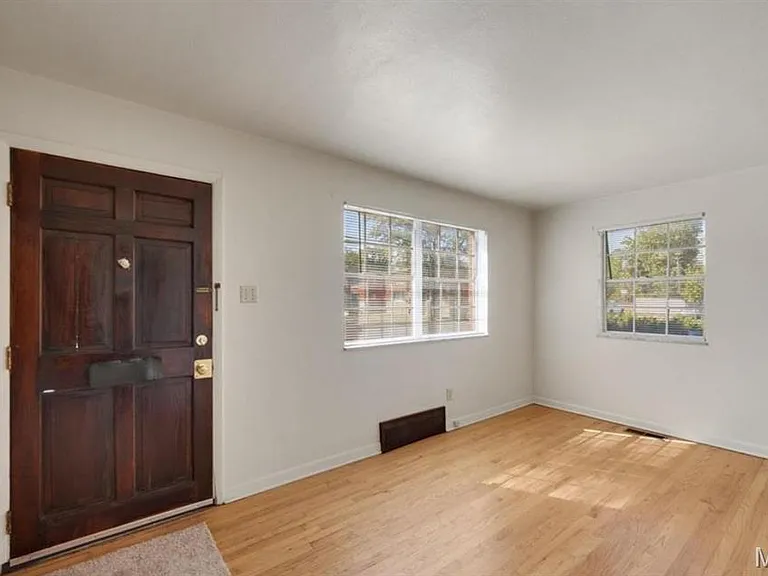 1218 Iron St — Photo 14