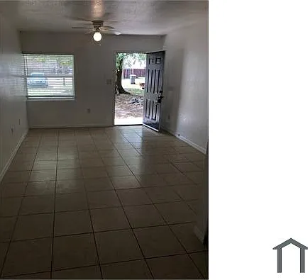 12213 N 58th St — Photo 3