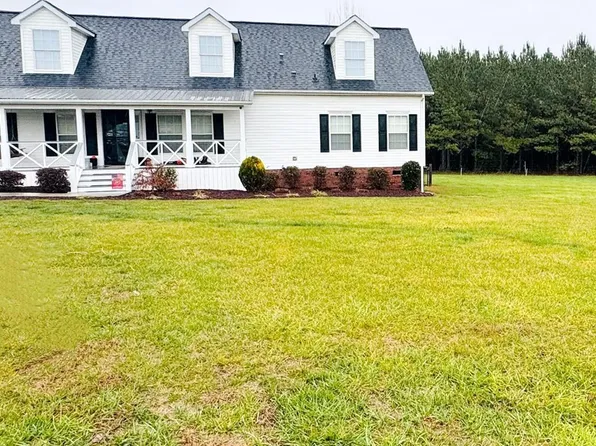 44123 Acado Ct, New London, NC 28127