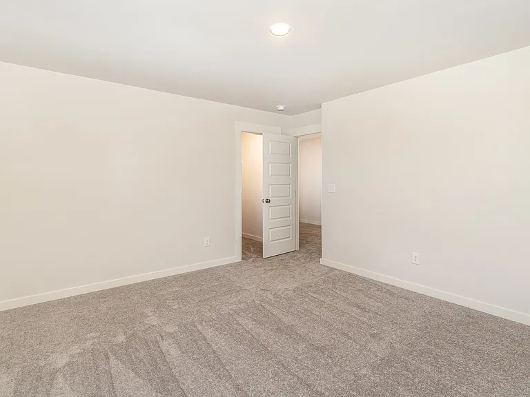 855 Bur Oak Ct — Photo 19