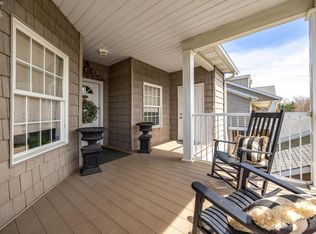 2892 Whispering Shores Dr, Vermilion, OH 44089
