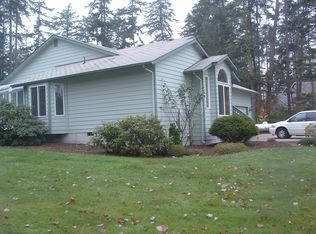445 Redwood Dr, Coupeville, WA 98239