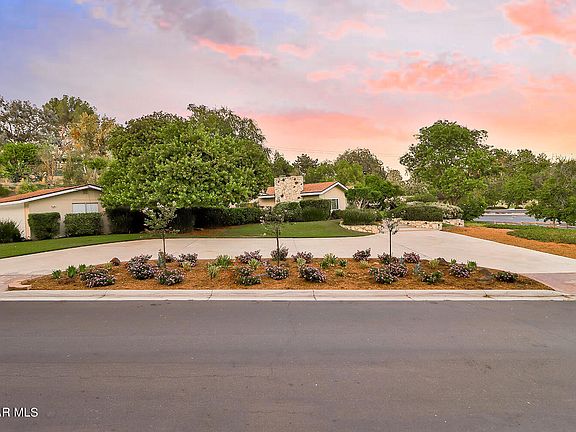 3rd image of 85 Vista Lago Dr