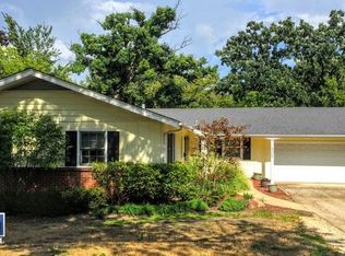 806 Edgewater Dr, Naperville, IL