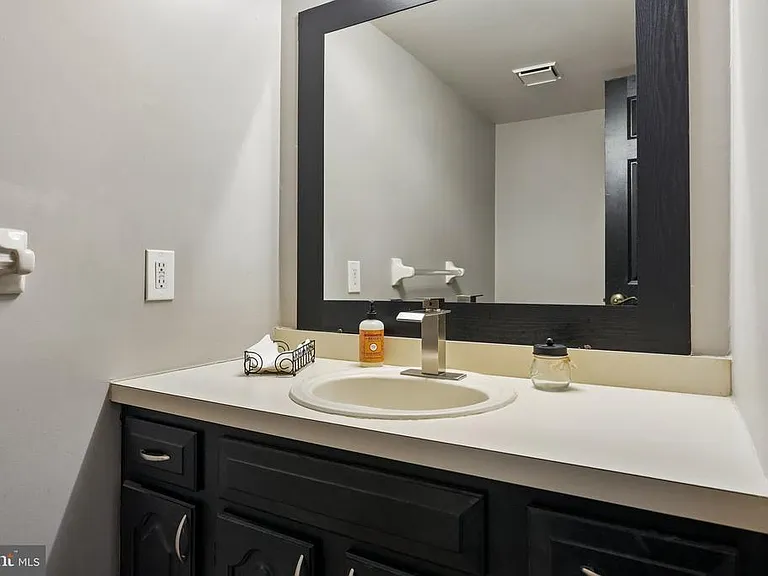 19 Peak Pl — Photo 6