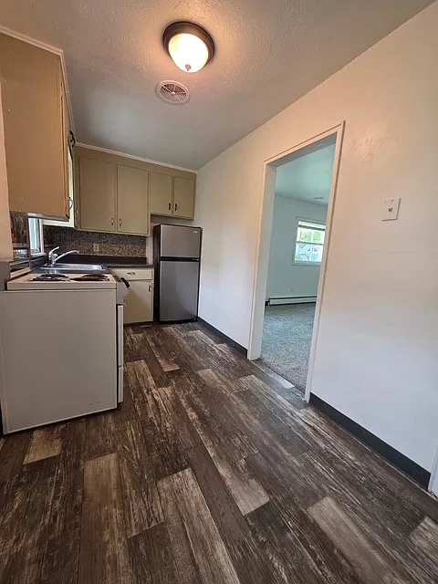 2 bed, 800 sqft, $895 — Photo 4