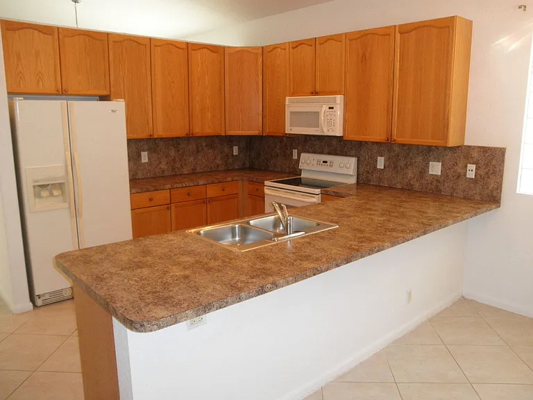 4311 N Magnolia Cir — Photo 9