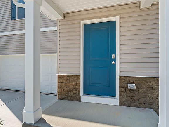 2nd image of 208 River Heights Dr