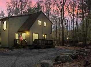 3289 Greenbriar Dr, East Stroudsburg, PA