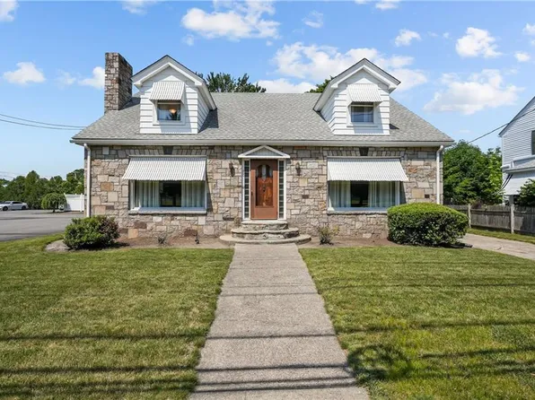 400 Newport Ave, Pawtucket, RI 02861