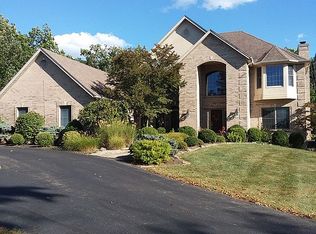 1126 New London Rd, Hamilton, OH 45013