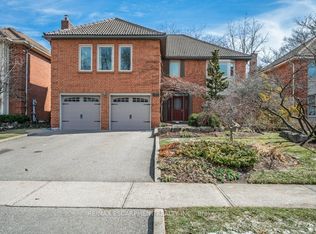 333 Claremont Cres, Oakville, ON L6J 6J9