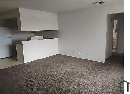 6004 Bromley Ave #6 — Photo 10
