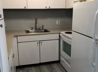 800 Weeden St #3B, Pawtucket, RI 02860