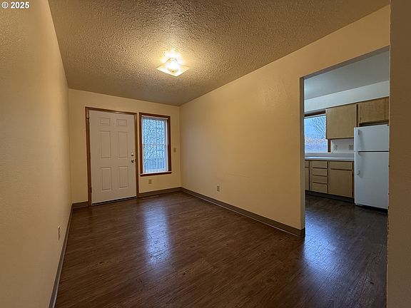 5th image of 9475 SE 40th Ave