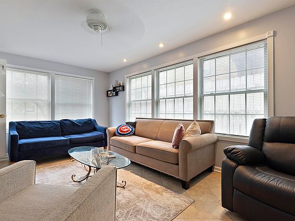 4th image of 206 N Highland Ave