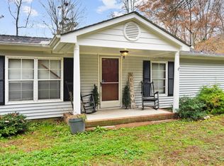 54 Bourbon St, Fuquay Varina, NC 27526