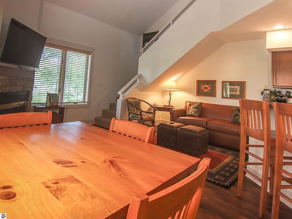 3rd image of 504 Wintergreen Dr Unit 12375-504