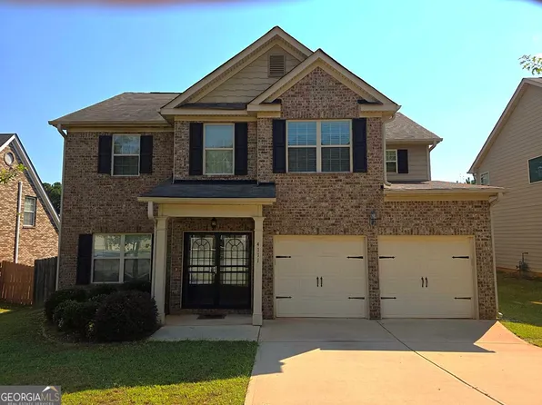 4111 Village Crossing Cir, Ellenwood, GA 30294
