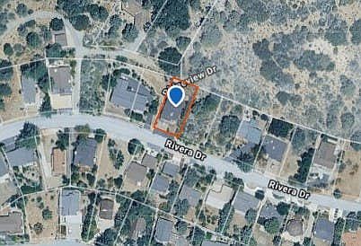 5th image of 1102 Riviera Dr