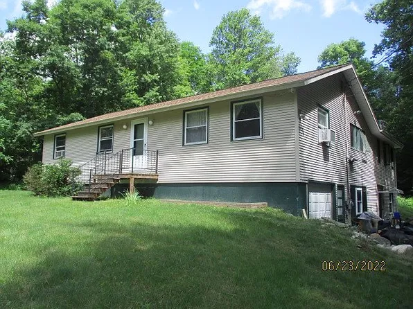 416 Page Rd, Bow, NH 03304