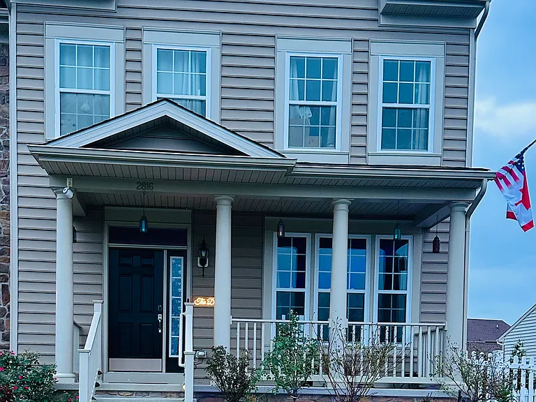 2816 Mondrian Ln — Photo 3