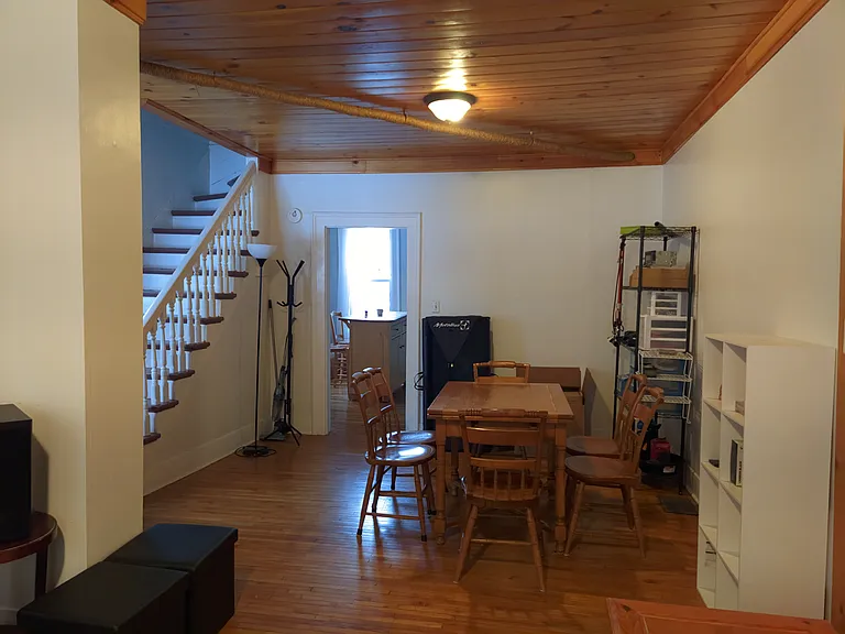 18 Waverly St — Photo 2