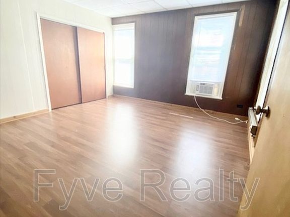 2nd image of 244 N Washington St APT 5