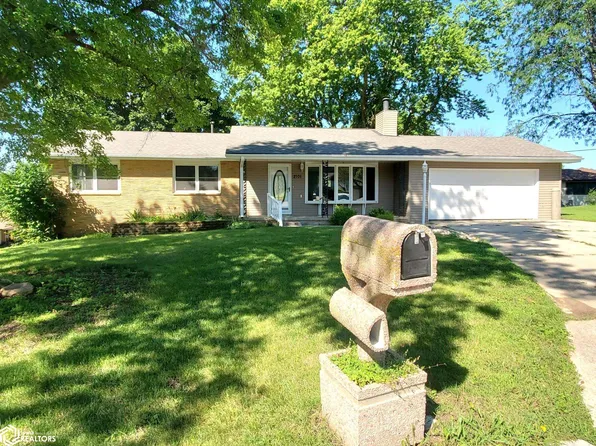 2101 Grandview Dr, Denison, IA 51442