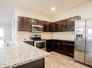 304 Cassandra Dr, Hutto, TX 78634