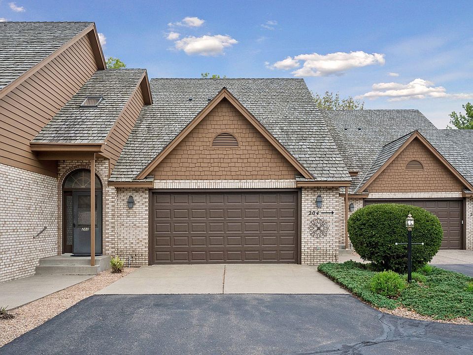1st image of 1201 Golf Course Rd Unit 204