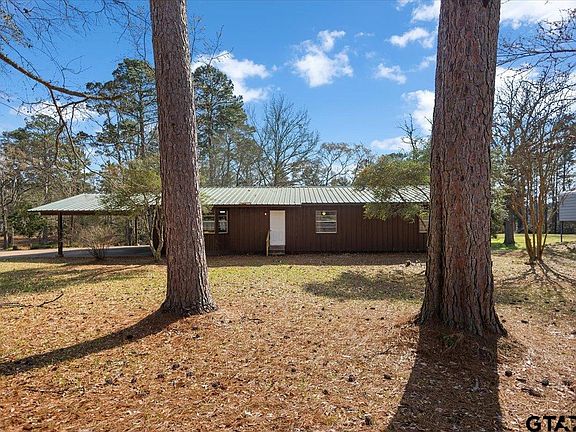 2nd image of 585 Humble Rd W