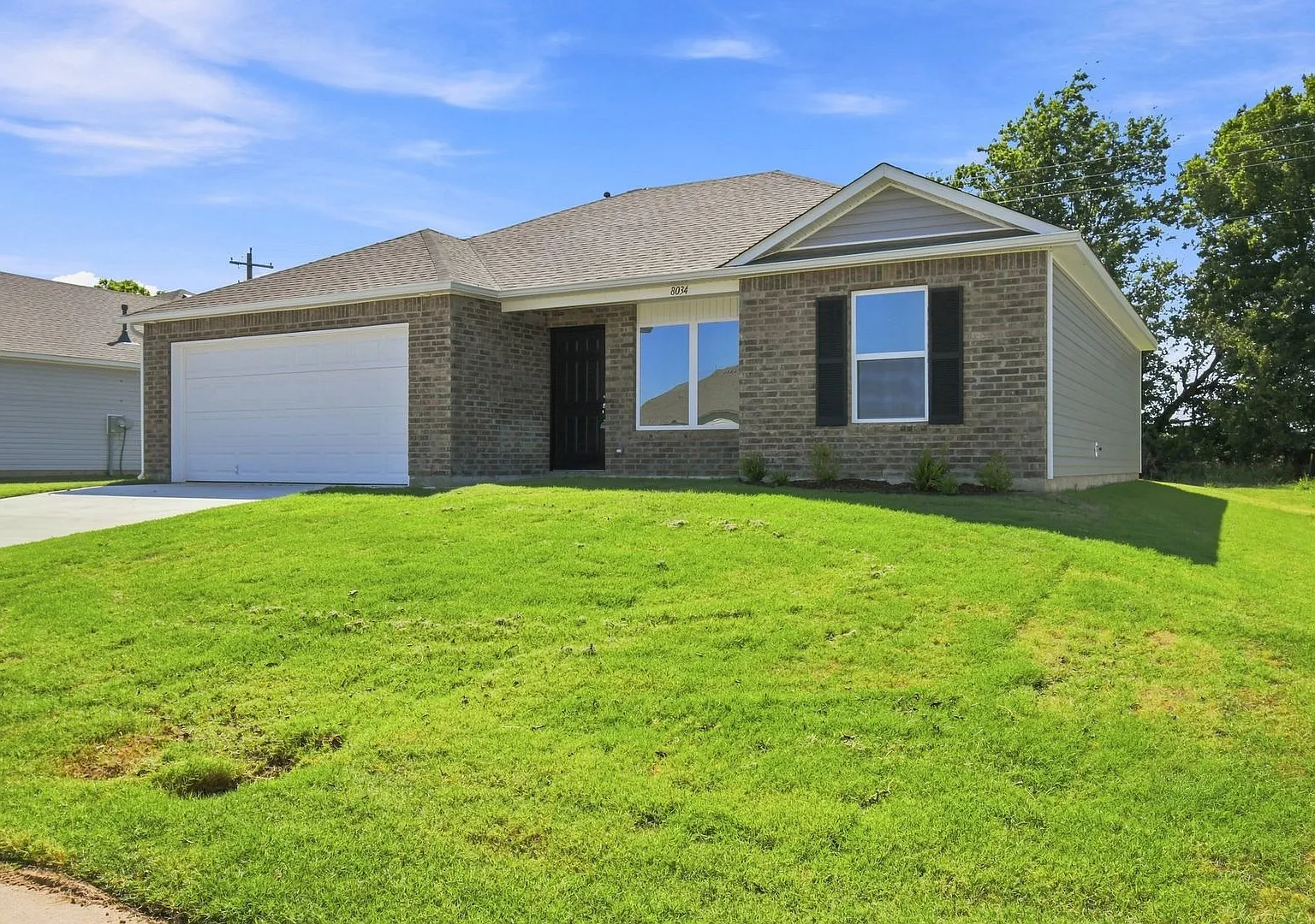 3 Bed | 2 Bath in Broken Arrow! — Photo 2
