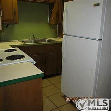 5th image of 1028 Cypress St