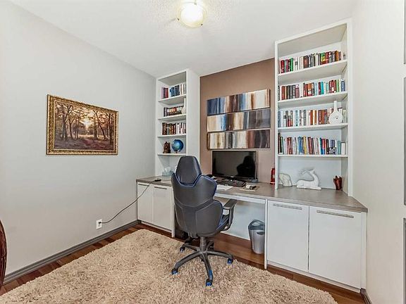 5th image of 206 W Tuscany Ravine Close NW