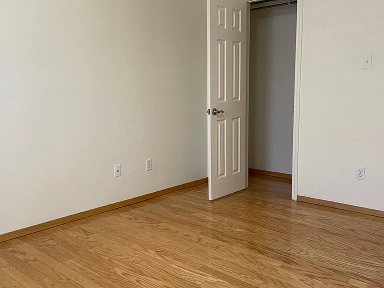 1109 Liberty Ave — Photo 10
