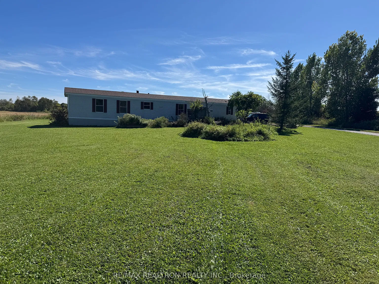 3 bed, $2,400 — Photo 1