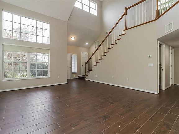 3rd image of 10832 New Brighton Ct